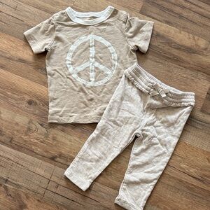 Tan Peace Sign T-Shirt and Pants Bundle